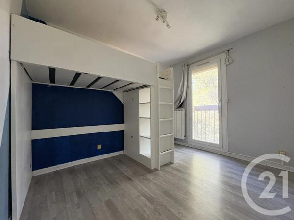 Appartement F4 à vendre  4 pièces - 80 m 2   LA SEYNE SUR MER  - 83