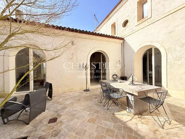 Maison avec piscine, terrasses en cascades et studio – Angoulême centre