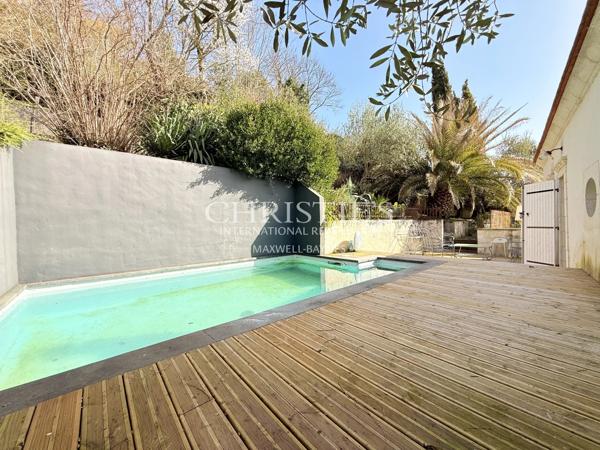Maison avec piscine, terrasses en cascades et studio – Angoulême centre