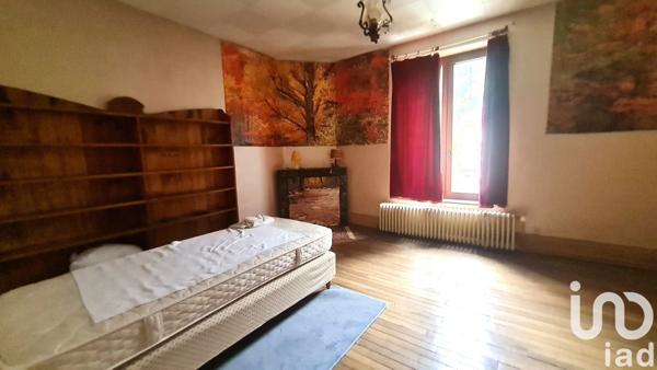 Maison 6 pièces de 161 m² à Haraucourt (08450)