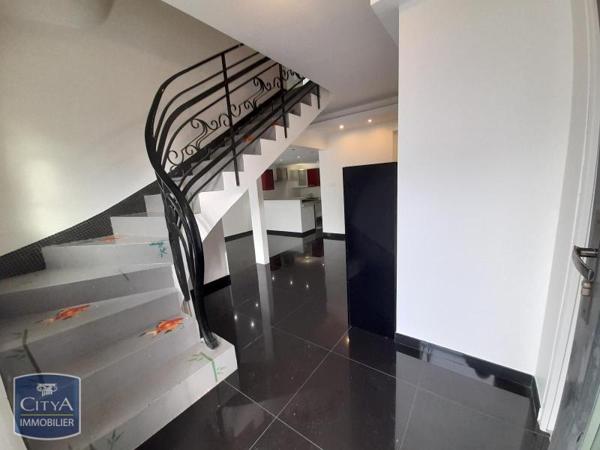 Maison à louer 5 pièces 144.15m²