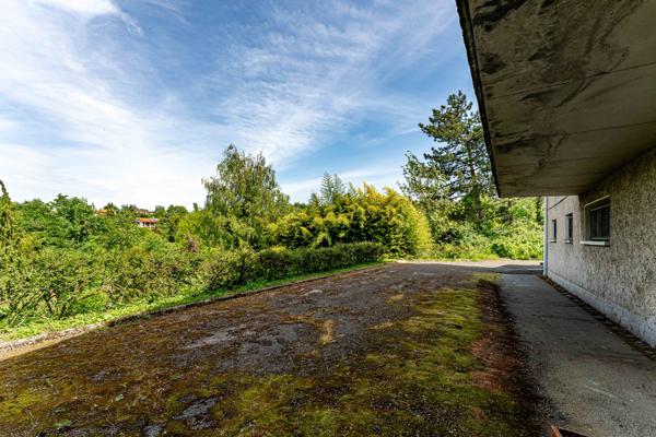 LIMONEST, grande maison de 270 m2 plus sous-sol à rénover sur un terrain de 3185 m2