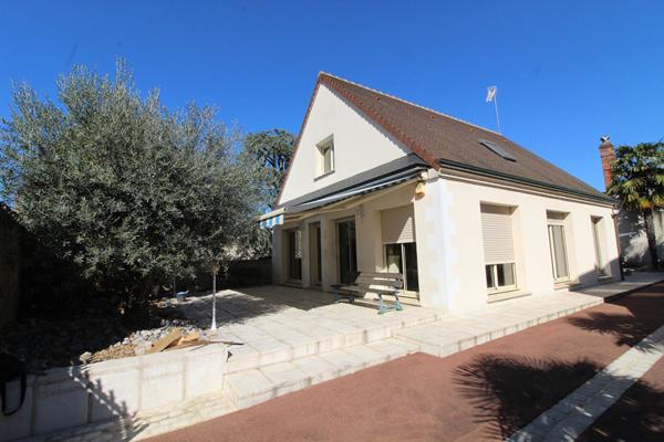 Pavillon 2003 128 m2 avec garage 76 m2