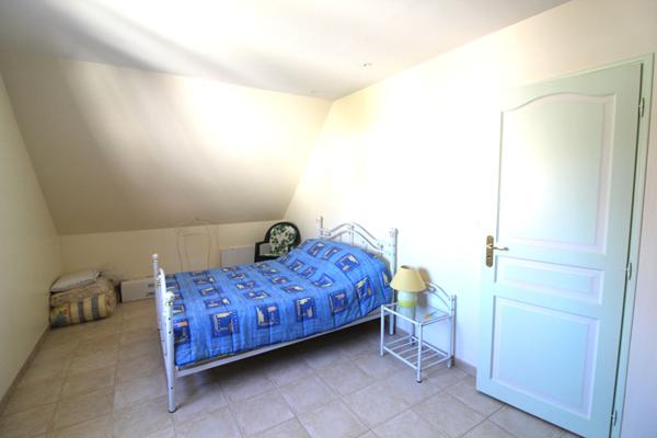 Pavillon 2003 128 m2 avec garage 76 m2