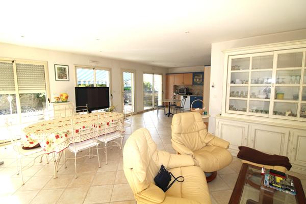 Pavillon 2003 128 m2 avec garage 76 m2