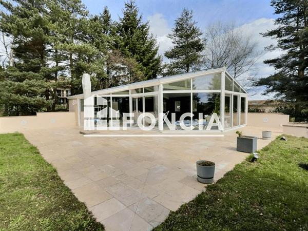 À vendre Maison 7 pièces 230 m² - Sainte-sigolène 43600