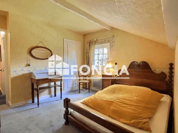 À vendre Maison 7 pièces 230 m² - Sainte-sigolène 43600