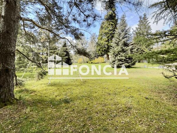 À vendre Maison 7 pièces 230 m² - Sainte-sigolène 43600