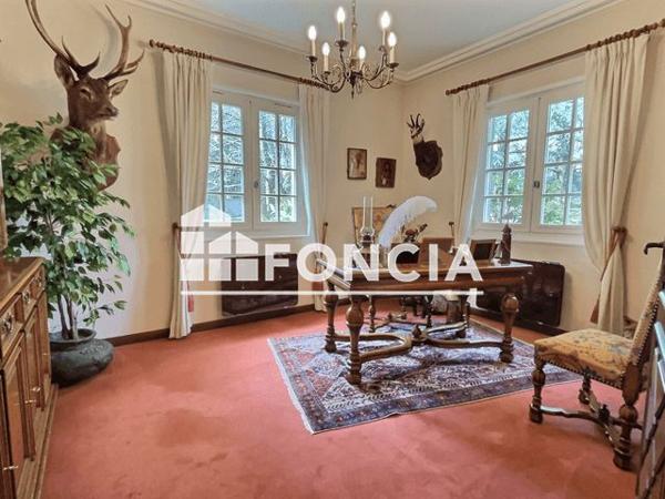 À vendre Maison 7 pièces 230 m² - Sainte-sigolène 43600