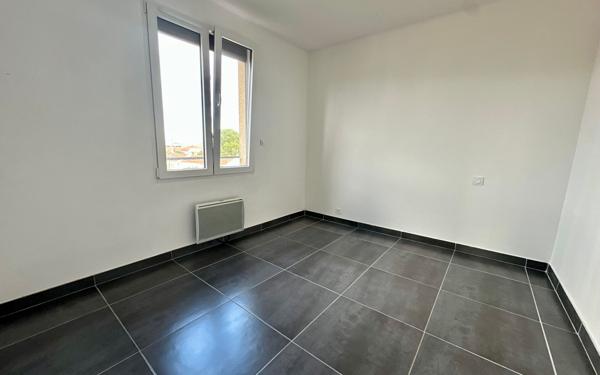 Appartement à louer    5 pièces •  Narbonne