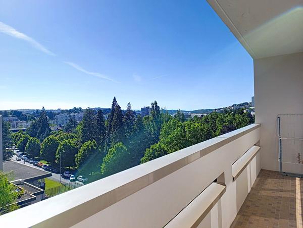 EXCLUSIVITÉ NESTENN - T4 de 88,34 m² avec 3 balcons, ascenseur et vue Parc de l'Europe