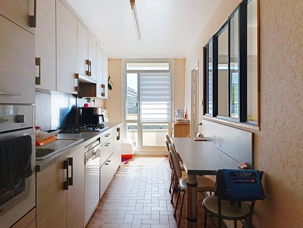 EXCLUSIVITÉ NESTENN - T4 de 88,34 m² avec 3 balcons, ascenseur et vue Parc de l'Europe