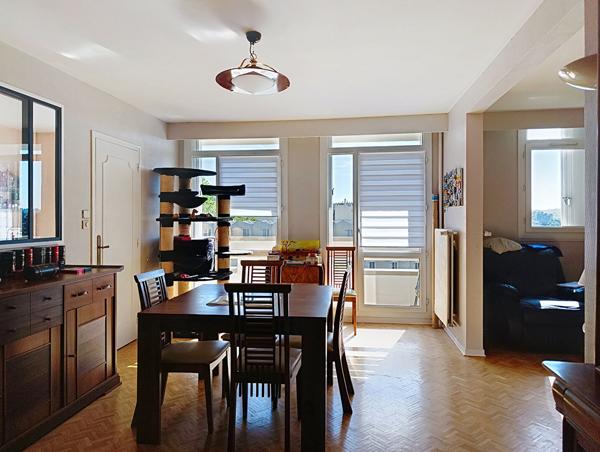 EXCLUSIVITÉ NESTENN - T4 de 88,34 m² avec 3 balcons, ascenseur et vue Parc de l'Europe