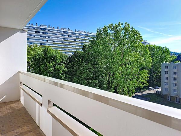 EXCLUSIVITÉ NESTENN - T4 de 88,34 m² avec 3 balcons, ascenseur et vue Parc de l'Europe