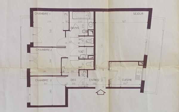 Appartement à louer    3 pièces • 80,80 m2 Paris 15
