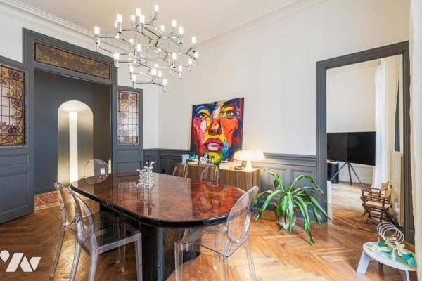 GRENOBLE: Place Hubert Dubedout/rue docteur MAZET