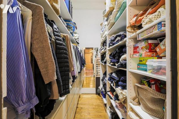 GRENOBLE: Place Hubert Dubedout/rue docteur MAZET