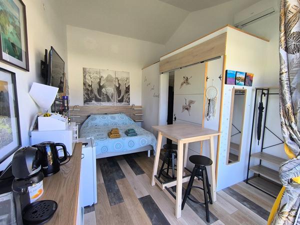 Maison de plain pied au calme proche des commodités à pied