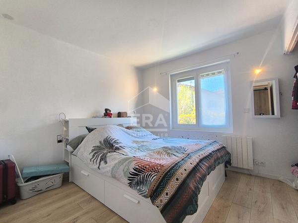 Maison de plain pied au calme proche des commodités à pied