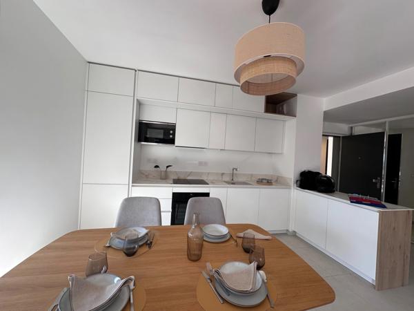Marseille 8e – À deux pas du parc Borély et de la mer, exceptionnel T3 de 75 m² + Terrasse de 20m2 et 1 box fermé.
