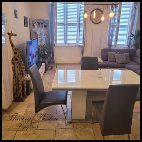 Dpt Var (83), à vendre FREJUS appartement T3 de 68,29 m²