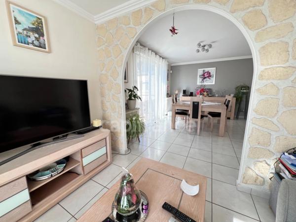 Maison 5 pièces sur sous sol avec grand garage supplémentaire à vendre SAINT BRIEUC (22)