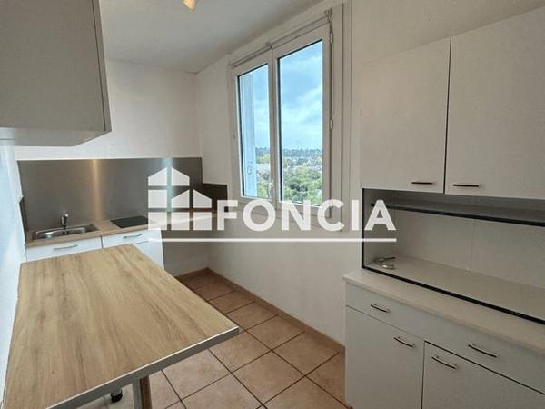 Location Studio 27.5 m² - 257 AVENUE OLIVIER HEUZE Le Mans 72000