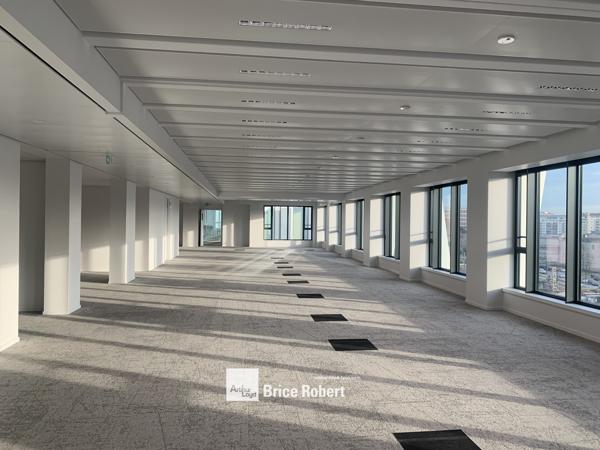 Bureaux à louer Lyon bureaux neufs avec rooftop privatif et services