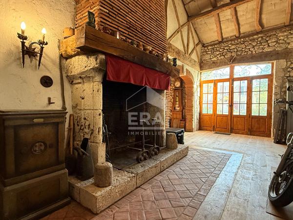 Élégante demeure du XVIIIe siècle au charme authentique