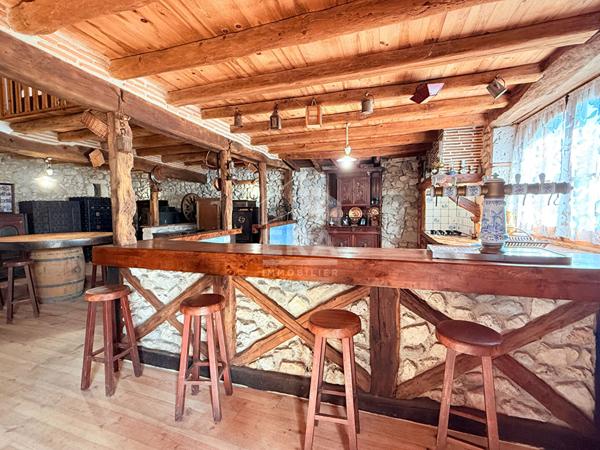 Élégante demeure du XVIIIe siècle au charme authentique