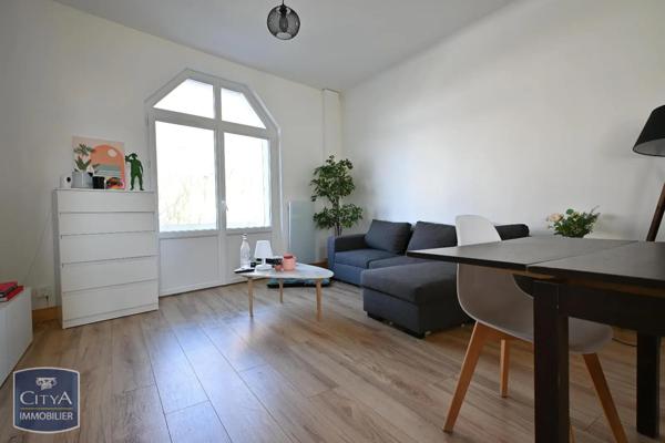 Immeuble à vendre 125.76m²