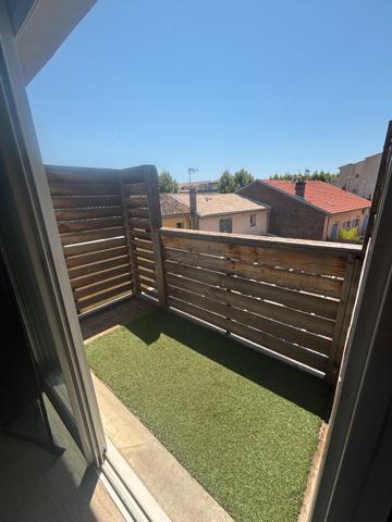 Spacieux T2 bis avec mezzanine et balcon Dernier étage