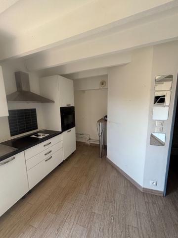 Spacieux T2 bis avec mezzanine et balcon Dernier étage