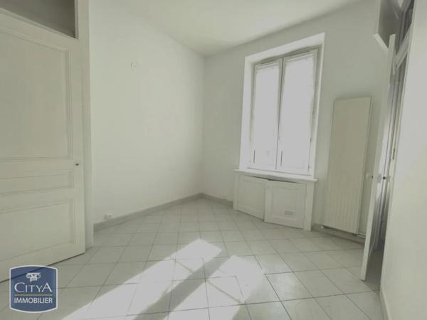 Appartement à louer 2 pièces 57m²