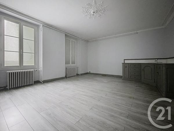 Appartement F1 à vendre  1 pièce - 24,30 m2 MOISSY CRAMAYEL - 77