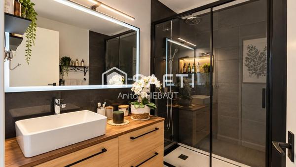 FRÉJUS – LIMITE SAINT-RAPHAËL – 3 PIÈCES 68 M² RÉNOVÉ AVEC TERRASSE