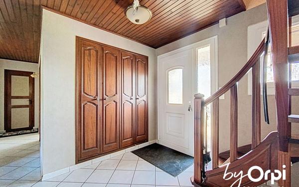 Maison à vendre    5 pièces • 122 m2 Saint-Éloy-les-Mines