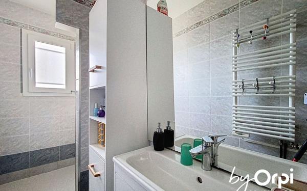 Maison à vendre    5 pièces • 122 m2 Saint-Éloy-les-Mines