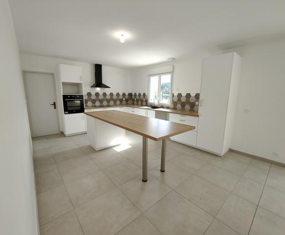 Maison 5 pièces neuve idéalement située