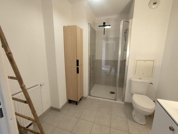 Appartement avec balcon, Niort 79000