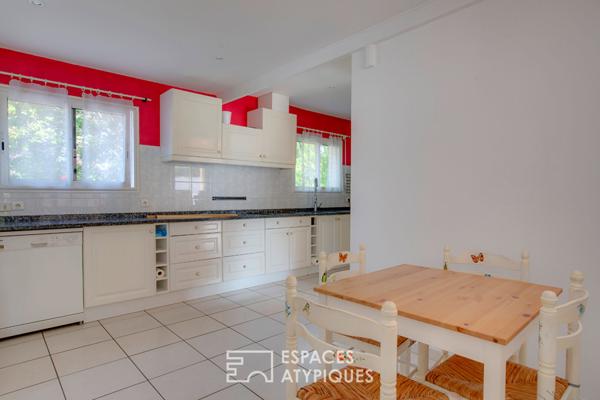 Maison familiale avec piscine, à dix minutes de l’océan