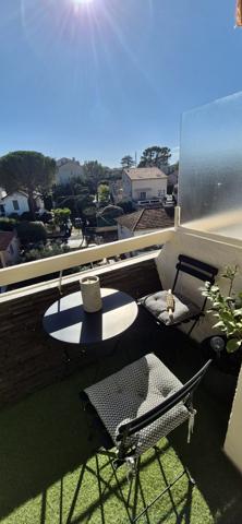 MAGNIFIQUE APPARTEMENT - DERNIER ETAGE - AVEC TERRASSE