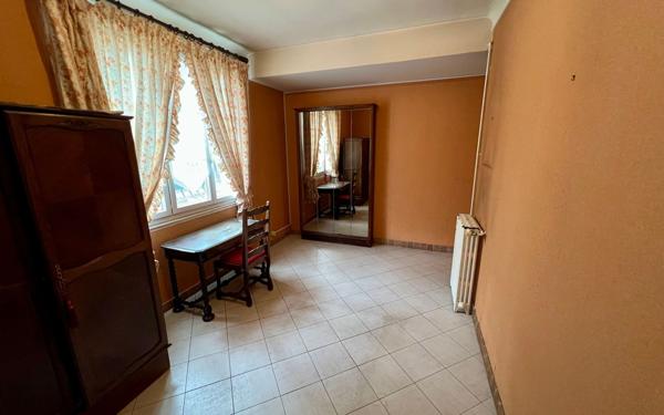 Appartement à vendre    4 pièces • 96 m2 Le Bourget