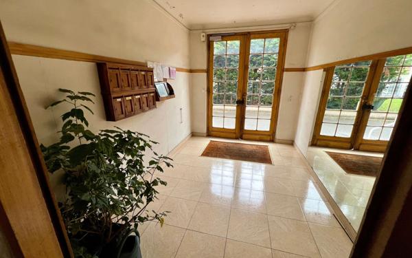 Appartement à vendre    4 pièces • 96 m2 Le Bourget