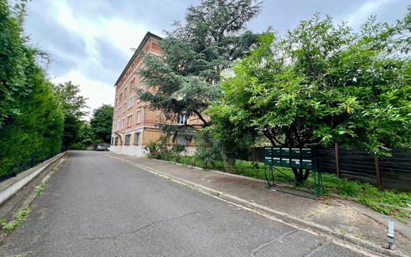 Appartement à vendre    4 pièces • 96 m2 Le Bourget