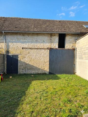 Milly-la-Forêt (91490) Maison de 128 m2 avec 3 ch + Grange de 56 m² env
