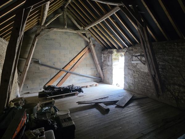 Milly-la-Forêt (91490) Maison de 128 m2 avec 3 ch + Grange de 56 m² env