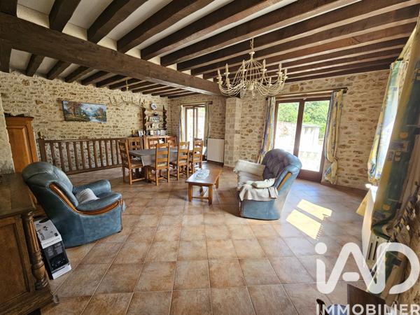 Maison à vendre 7 pièces 178 m² Saint-Fargeau-Ponthierry