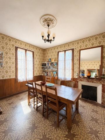 Villa de charme avec jardin arboré