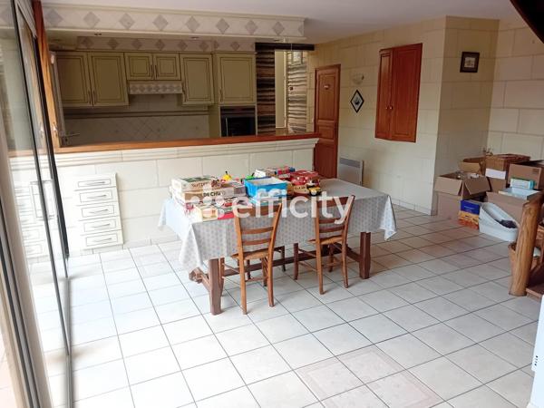 Maison
         10 pièces
        - 198 m² 265 000 € *